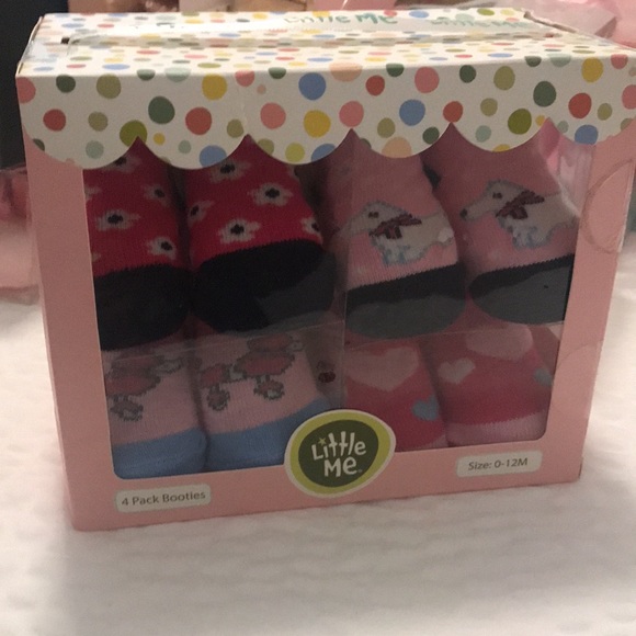 LITTLE ME 4 Pack Booties 💕1 Hour Sale💕